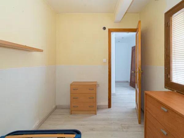 Piso en calle Montero Ríos