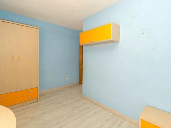 Piso en calle Montero Ríos