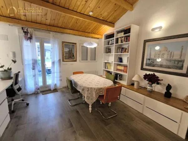 Casa independiente en calle Aspe