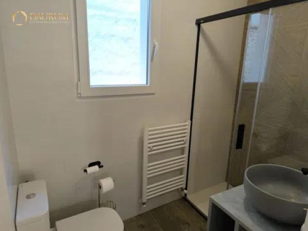 Casa independiente en calle Aspe