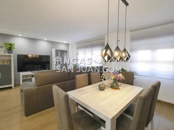 Piso en Barrio Campoamor