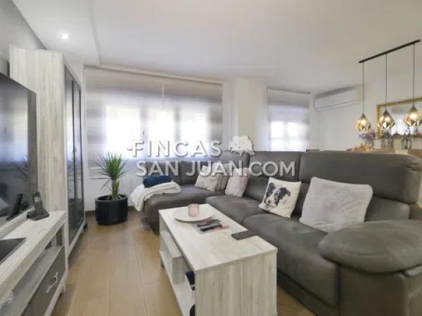 Piso en Barrio Campoamor