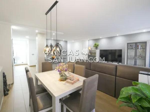 Piso en Barrio Campoamor