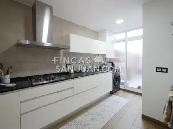 Piso en Barrio Campoamor