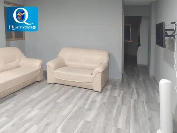 Piso en Barrio Carolinas Altas