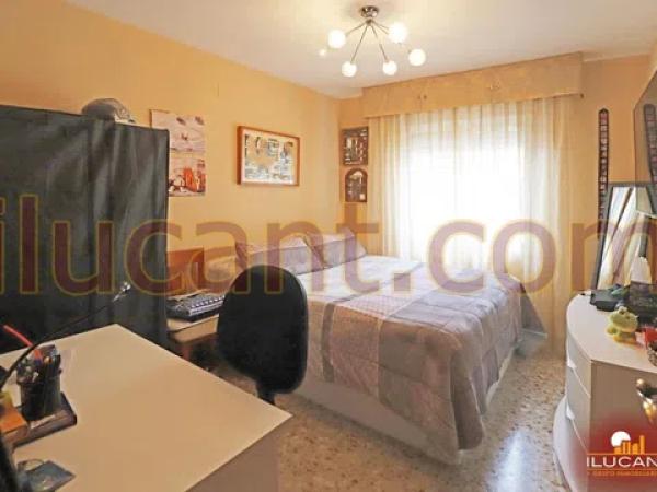 Ático en Barrio Altozano