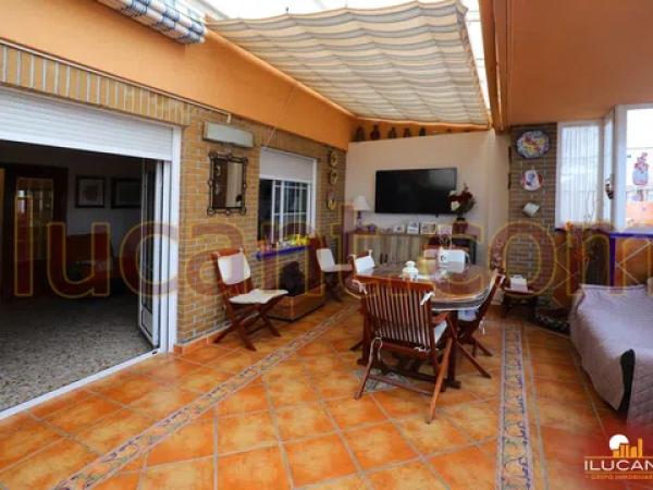 Ático en Barrio Altozano