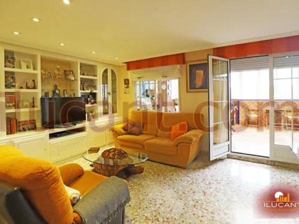 Ático en Barrio Altozano