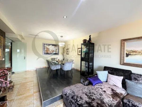 Ático en Barrio Campoamor