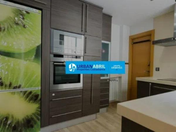 Piso en Barrio Carolinas Bajas