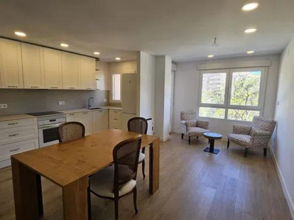 Piso en Barrio Garbinet - Parque de las Avenidas