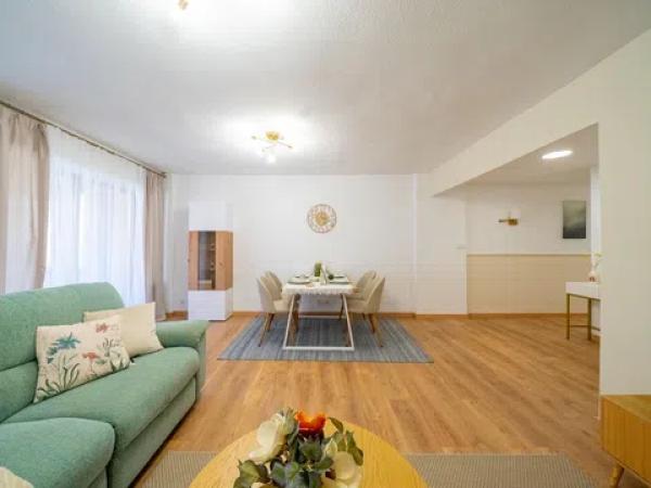 Piso en avenida Benito Perez Galdos, 37