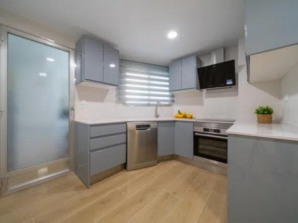 Piso en avenida Benito Perez Galdos, 37