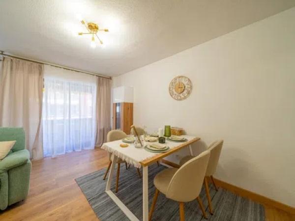 Piso en avenida Benito Perez Galdos, 37