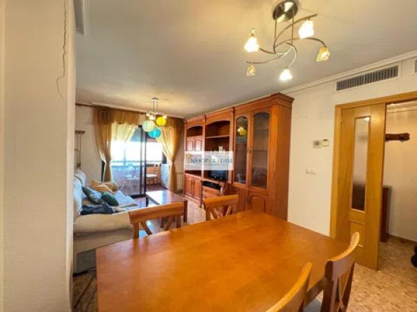 Piso en calle José García Sellés