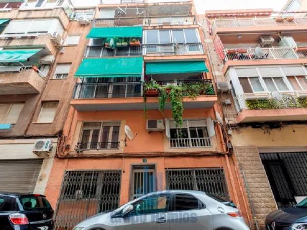 Ático en calle del Arquitecto Vidal