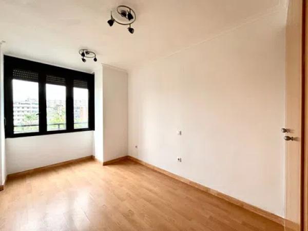 Dúplex en avenida Juan Sanchis Candela