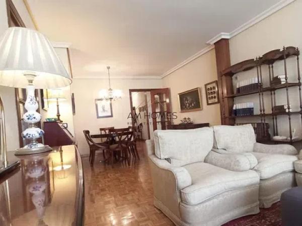 Piso en Barrio Ensanche-Diputación