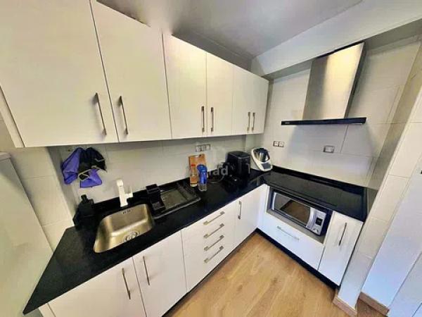 Piso en calle de la Nasa, 3