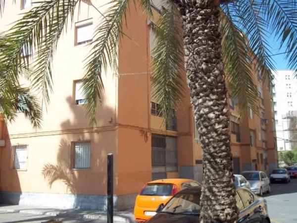 Piso en calle Algorfa, 6