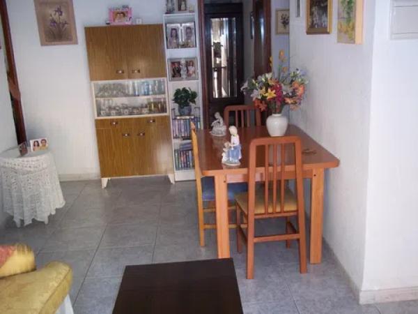 Piso en calle Algorfa, 6