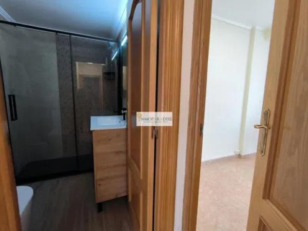 Piso en calle Pintor Antonio Amorós