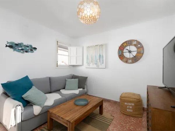 Casa independiente en calle de la Virgen del Lluch