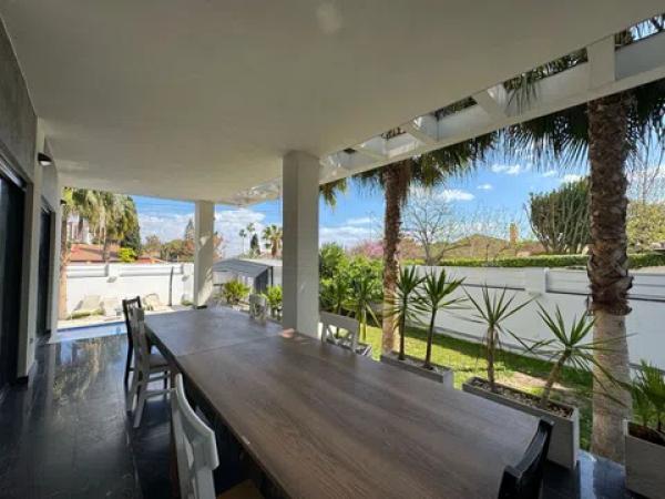 Casa independiente en calle de L'Esportista Alejandra Quereda