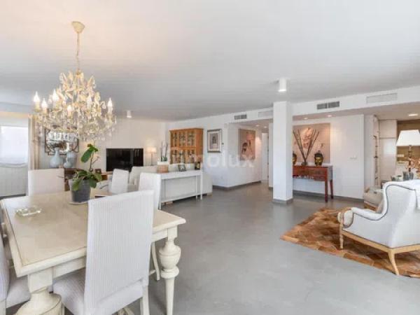 Ático en avenida de Ansaldo