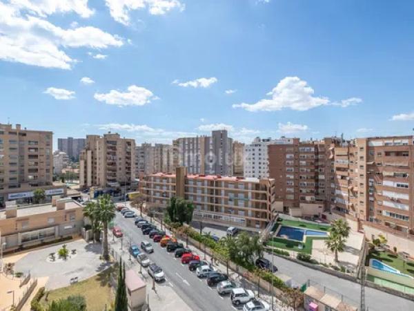 Ático en avenida de Ansaldo