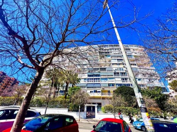 Piso en avenida de la Condomina