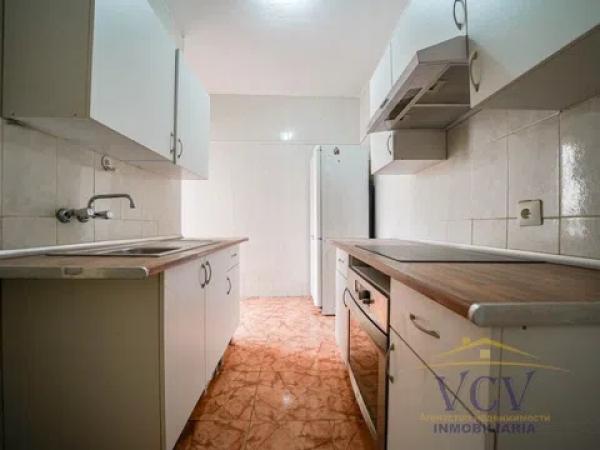 Piso en calle Reyes Católicos