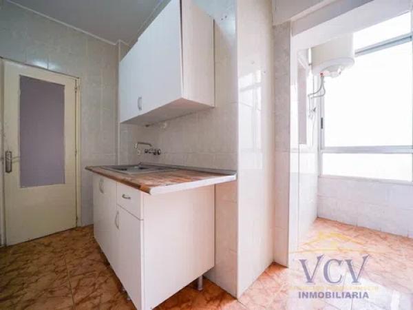 Piso en calle Reyes Católicos