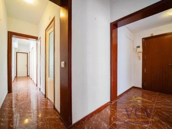 Piso en calle Reyes Católicos