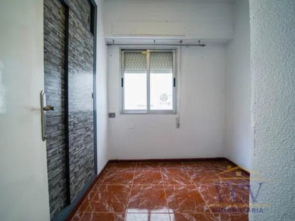 Piso en calle Reyes Católicos