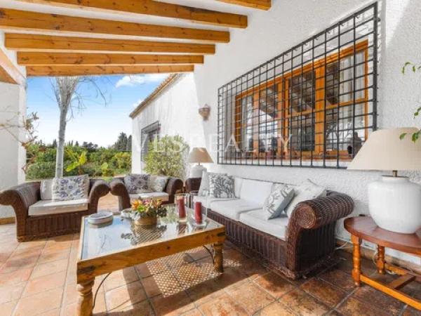 Casa independiente en camino Cipres