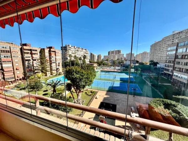 Piso en avenida de Holanda