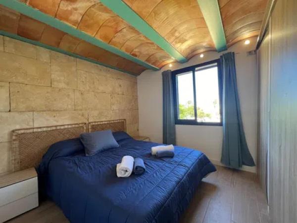 Chalet adosado en plaza Gran-tabarca, 29