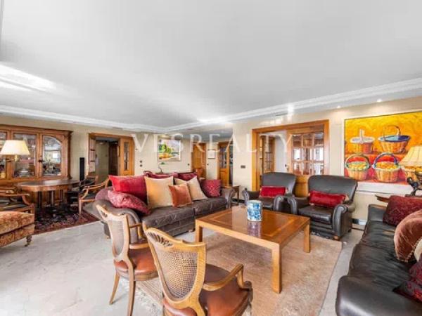 Piso en avenida de Ramón y Cajal, 7