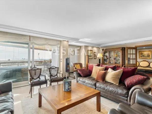 Piso en avenida de Ramón y Cajal, 7