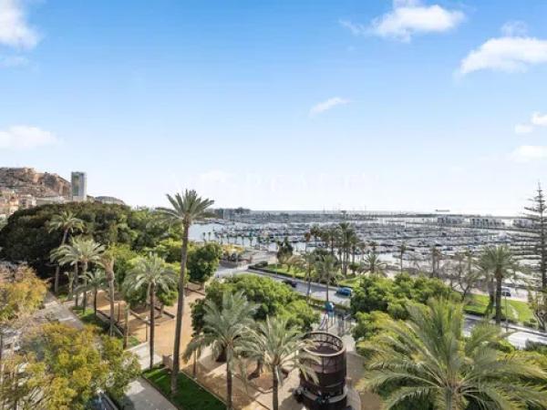 Piso en avenida de Ramón y Cajal, 7