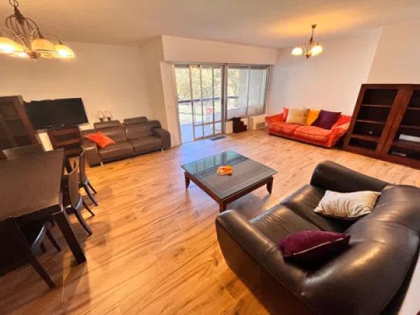 Piso en avenida de Ramón y Cajal, 5