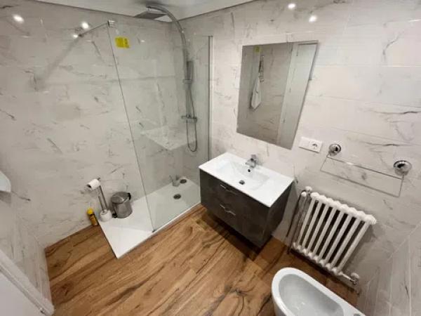 Piso en avenida de Ramón y Cajal, 5