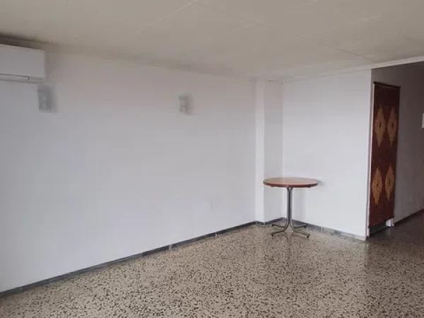 Estudio en calle Músico Vicente Spiteri