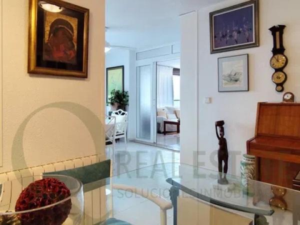 Piso en avenida de Holanda