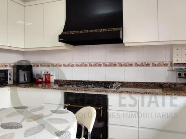 Piso en avenida de Holanda