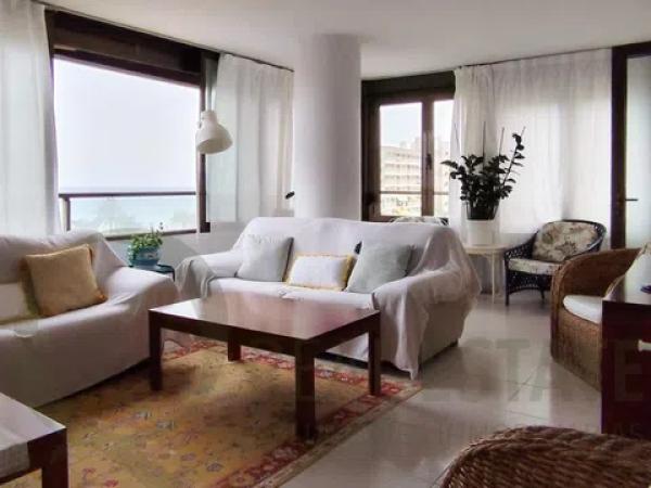 Piso en avenida de Holanda