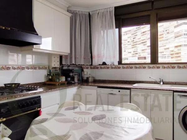 Piso en avenida de Holanda