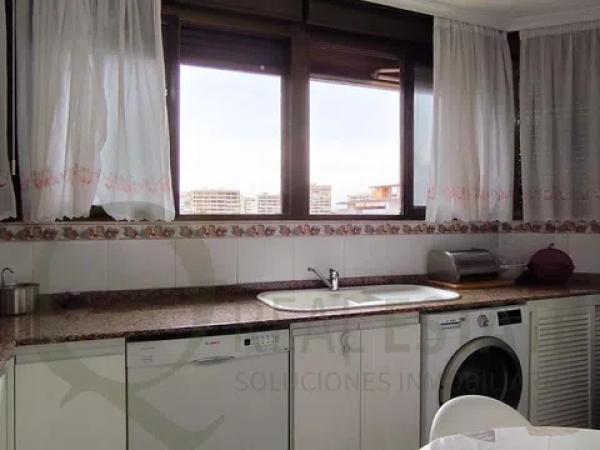 Piso en avenida de Holanda