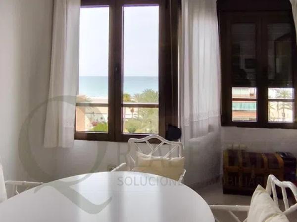 Piso en avenida de Holanda